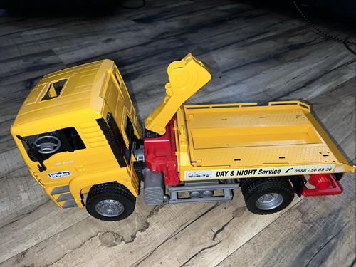 Bruder toys man tga tow - bruder,